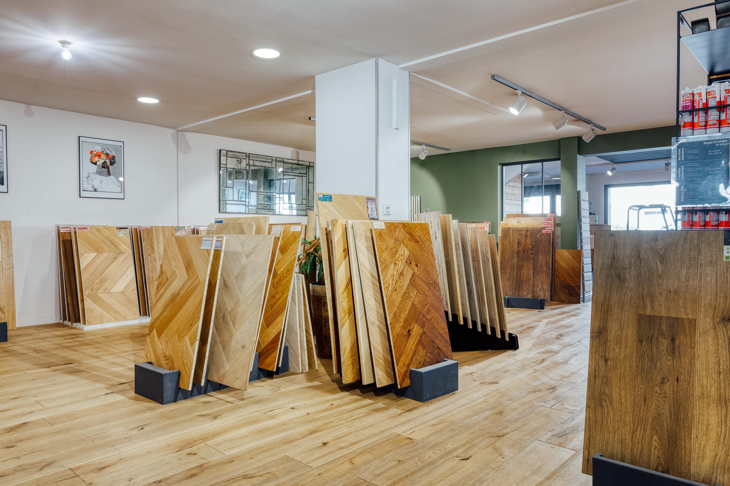 showroom 011